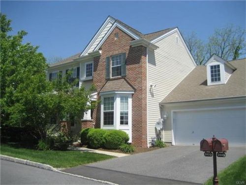 2453 Napa Dr, Easton, PA 18040-7452