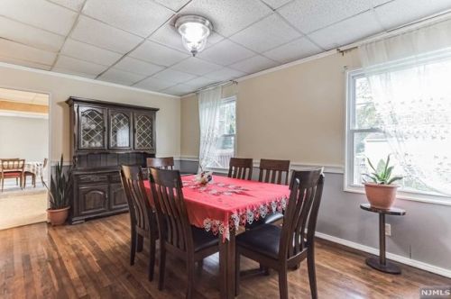 7 2nd Ave, West Milford NJ  07480-3317 exterior