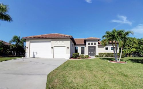 400 13th Pl, Cape Coral, FL 33909-2146