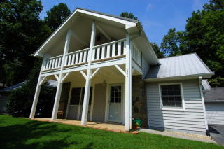 235 Sweeten Creek Rd, Lake Santeetlah, NC 28771-8637