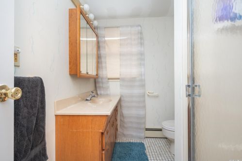 2500 Ocean Ave, North Bellmore NY  11710-3825 exterior