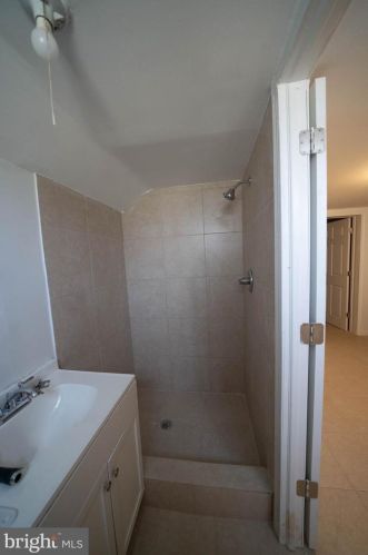 5133 C St, Philadelphia PA  19120-3621 exterior