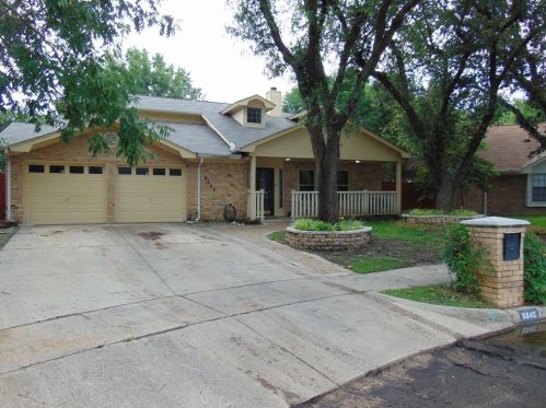 6840 Megan Ln, Fort Worth, TX 76182-4442
