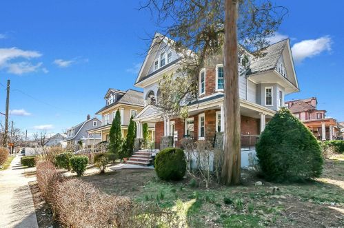 85-04 113th St, Jamaica, NY 11418-1340