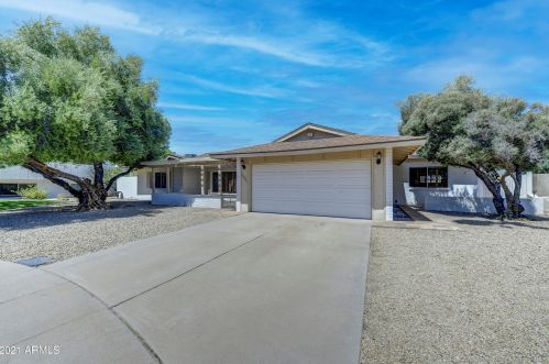 8621 Columbus Ave, Scottsdale, AZ 85251-5080