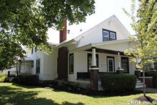 1418 State St, Watertown, NY 13601-3516