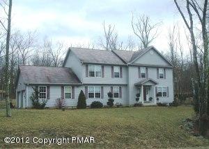 150 Ski Way Dr, Henryville, PA 18332-7164
