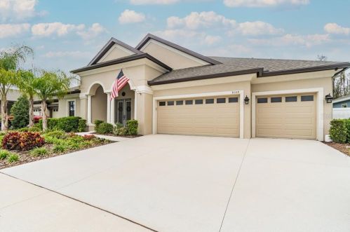 8109 Water Color Dr, Land O Lakes, FL 34638-2661