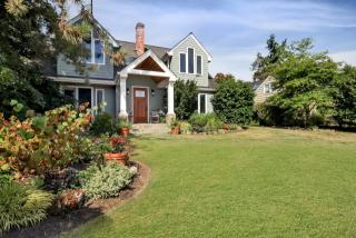 6531 57th Ave, Seattle, WA 98115-7830