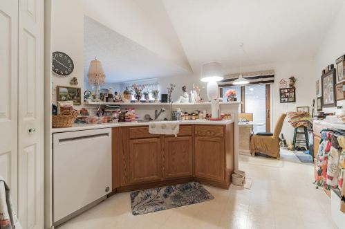 111 Spring Brook Ct, Pataskala, OH 43062-8058