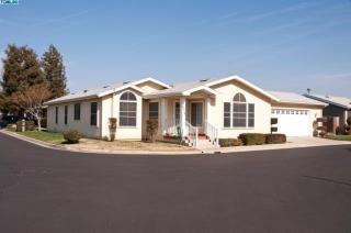 4714 Linda Vista St, Visalia, CA 93277-9354