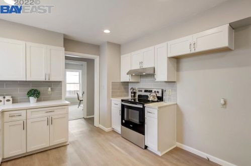 1513 142nd Ave, San Leandro CA  94578-1707 exterior