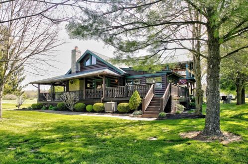 3305 Harris Rd, Miami, OH 45056