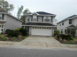 6322 Cottage Woods Dr, Milton, FL 32570-4182