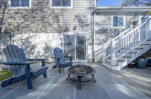 1 Winfield Pl, New Rochelle NY  10801-2907 exterior