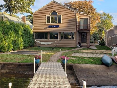 26 Birch St, Waterbury CT  06704-3806 exterior