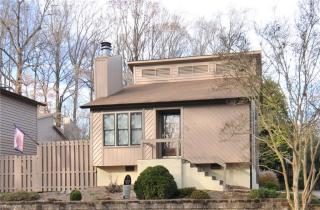 1732 Stonewood Dr, Winston Salem, NC 27103-4756