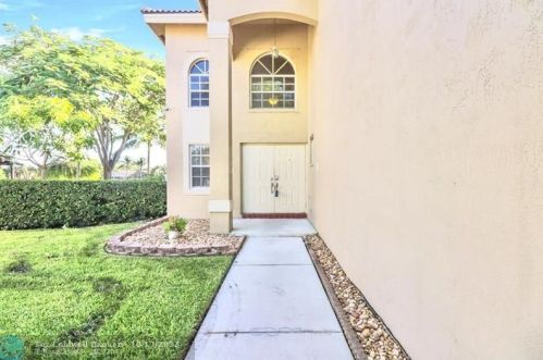 429 204th Ave, Hollywood, FL 33029-5009