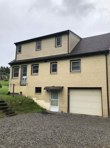 123 Hogue Dr, New Brighton, PA 15066-3681