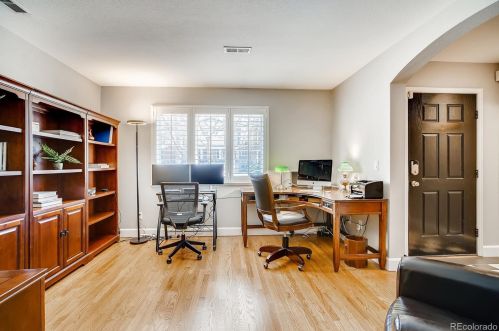 1633 Franklin St, Denver CO 80205-3967 exterior