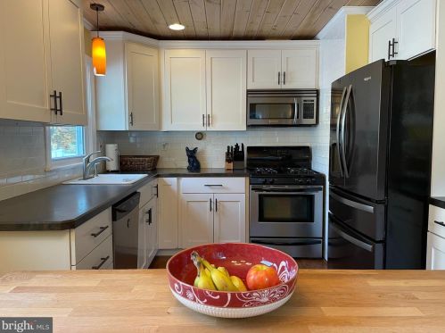 1357 Maple Ave, Haddon Heights, NJ 08035-1821