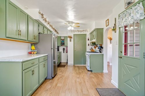 2703 Kansas St, Mckeesport PA  15132-7841 exterior