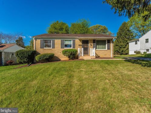 524 Brooke St, Charles Town WV  25414-1106 exterior