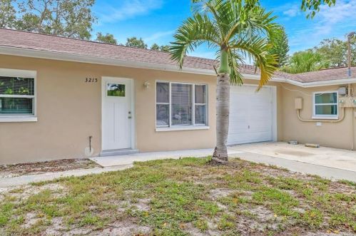 3201 Collee Ct, Naples, FL 34112-5917