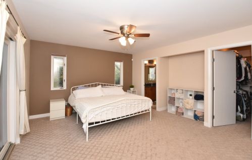 8801 Hart Dr, Waterford WI  53185-1364 exterior