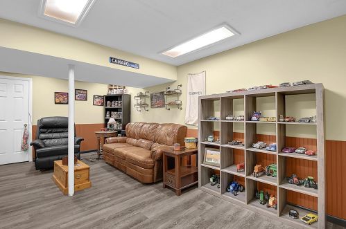 1884 Shoshone Dr, London OH  43140-9020 exterior