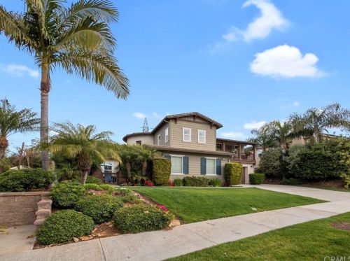 7463 Circulo Sequoia, Carlsbad CA 92009-8467 exterior