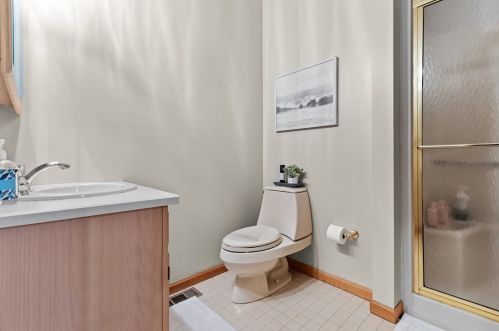 10064 Mansion Dr, Gibsonia PA  15044-7478 exterior