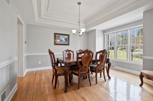 1555 Alaqua Dr, Sewickley PA  15143-9567 exterior
