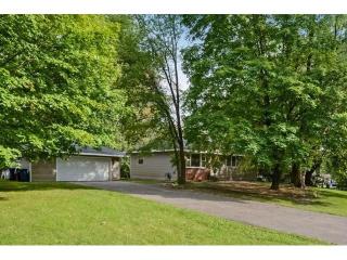 6025 Sharon Rd, Hopkins, MN 55345-6045