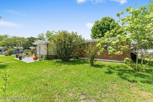 2558 Stratford Dr, Cocoa FL  32926-4319 exterior