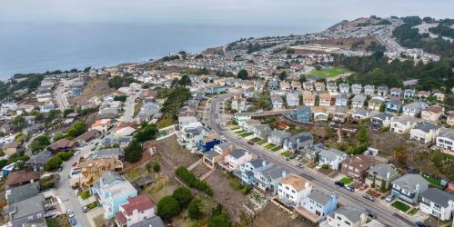 162 Beachview Ave, Pacifica CA  94044-1512 exterior