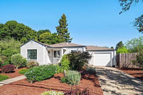 2113 Magowan Dr, Santa Rosa, CA 95405-4931