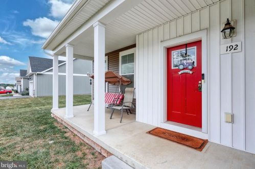 192 Winifred Dr, Hanover PA  17331 exterior