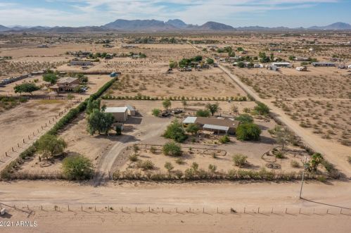 806 367 Ave, Tonopah AZ  exterior
