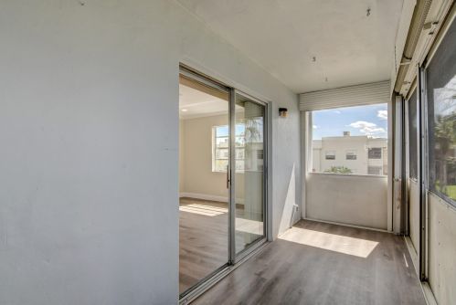523 Normandy K, Delray Beach FL  33484-4824 exterior