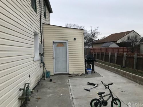 62 May St, Perth Amboy NJ  08861-2237 exterior