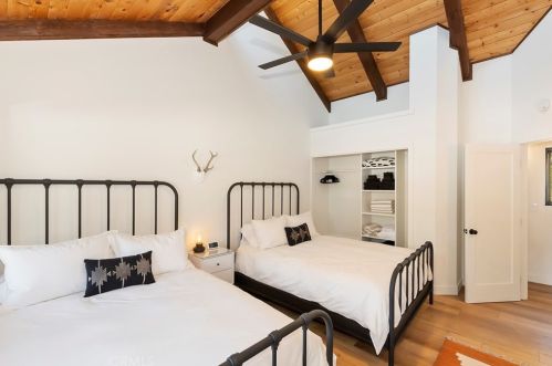 1125 Big Bear Blvd, Big Bear City CA  92314-9277 exterior