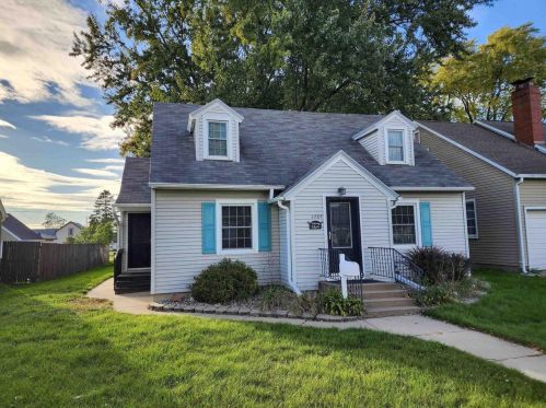 1707 Mclean Ave, Tomah, WI 54660-2733