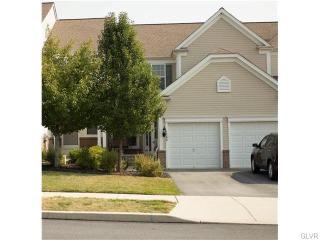 1869 Emerald Dr, Orefield, PA 18069-9120