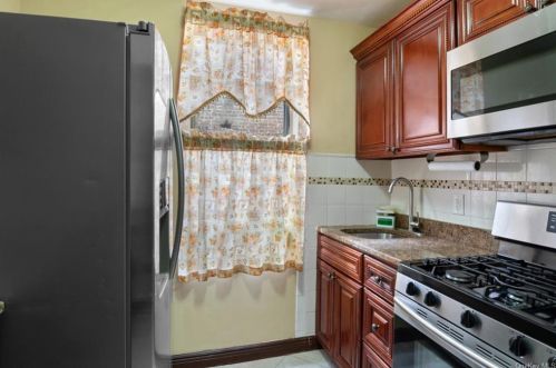 1989 Amsterdam Ave, New York, NY 10032-5055
