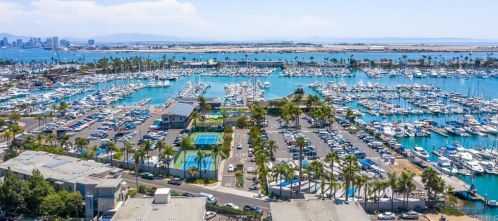 1021 Scott St, San Diego CA 92106-3048 exterior