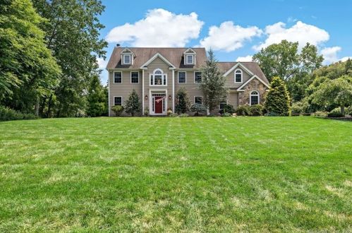 3 Quail Hollow Ln, Sandy Hook, CT 06482-1283