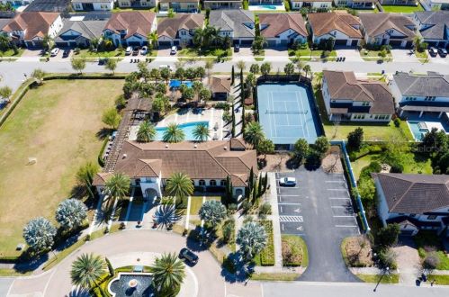 8035 Chilton Dr, Orlando FL 32836 exterior