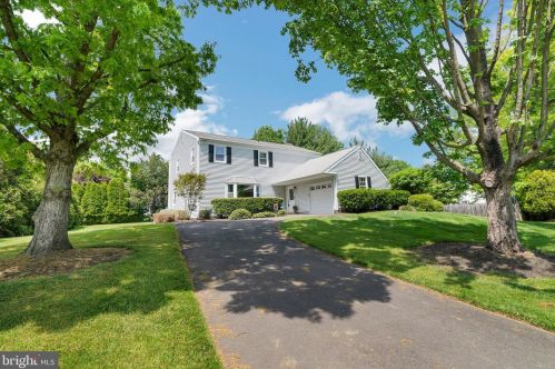 907 Quincy Dr, Yardley, PA 19067-2902