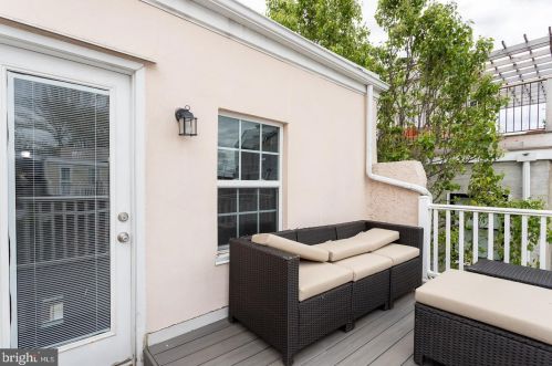 726 24 St, Philadelphia PA 19146-2540 exterior